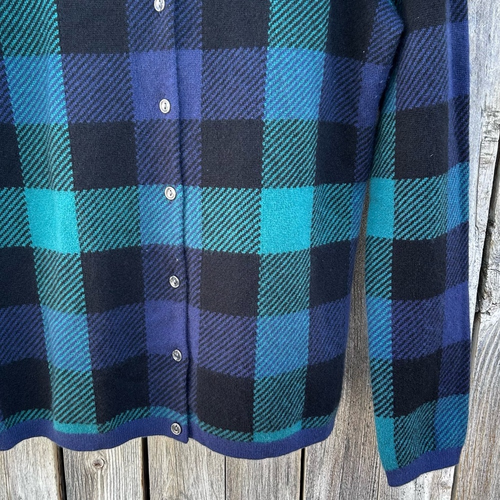 Lands’ End Plaid Cashmere Crewneck Cardigan Blue Green Black M - Picture 6 of 14
